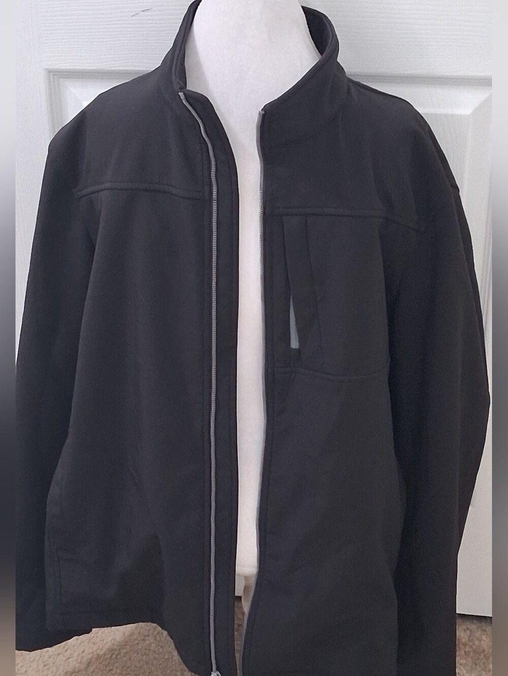 Calvin Klein Men's Water Resistant Soft Shell Jacket